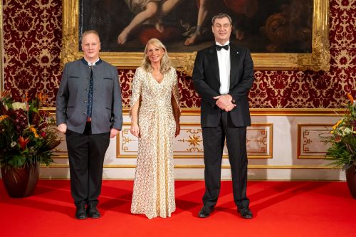 Ruhmannsfeldener gewinnt Teilnahme an Neujahrsempfang